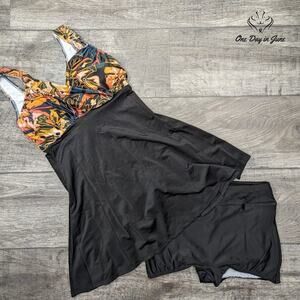 Coshom V Neck Boyshort Tankini Swimsuit Size S